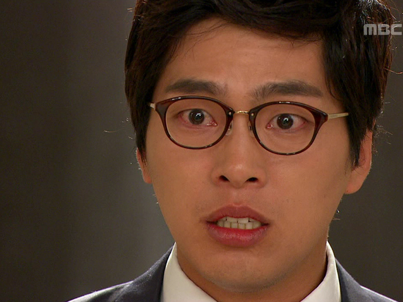 니가 감히 날 속이구 내 아들을 속여?!!