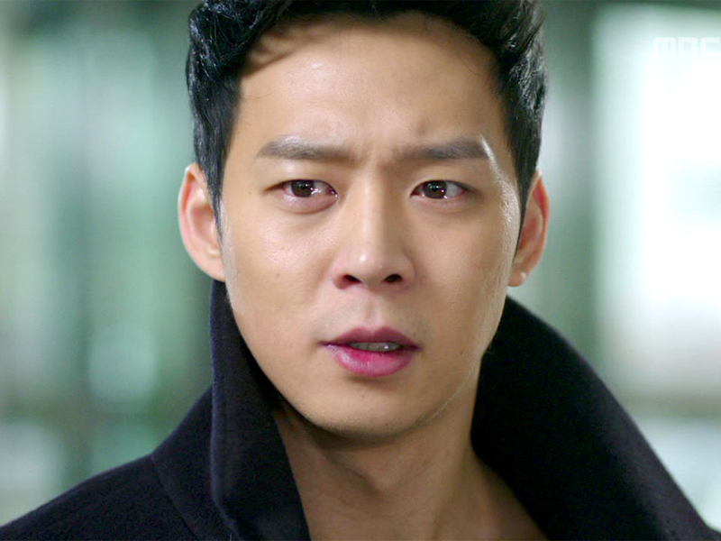 이수연으로 돌아가기 싫어...