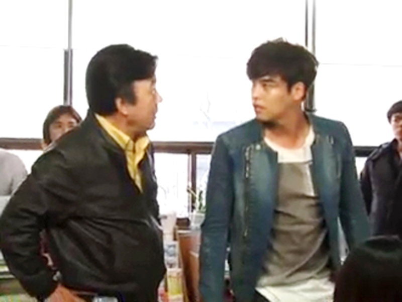 깨알 부자(父子)의 불꽃 애드리브 대결?! 클립