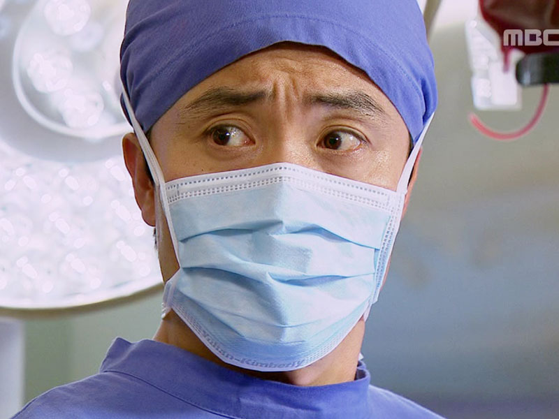 위급상황이야, 인혁에게 연락해 클립 이미지