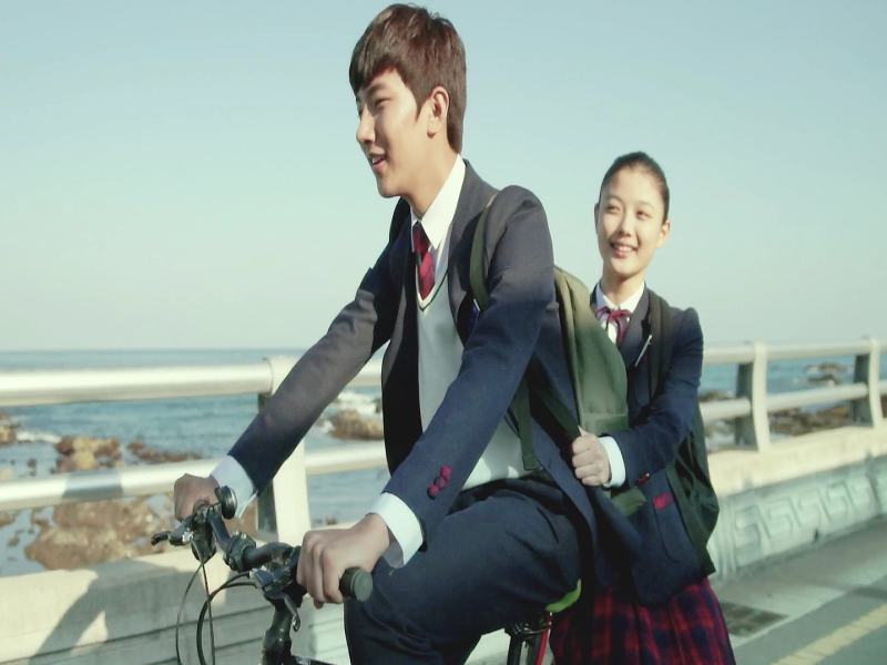 [짤막영상] 도영&백원의 꽁냥꽁냥 자전거 데이트! 클립