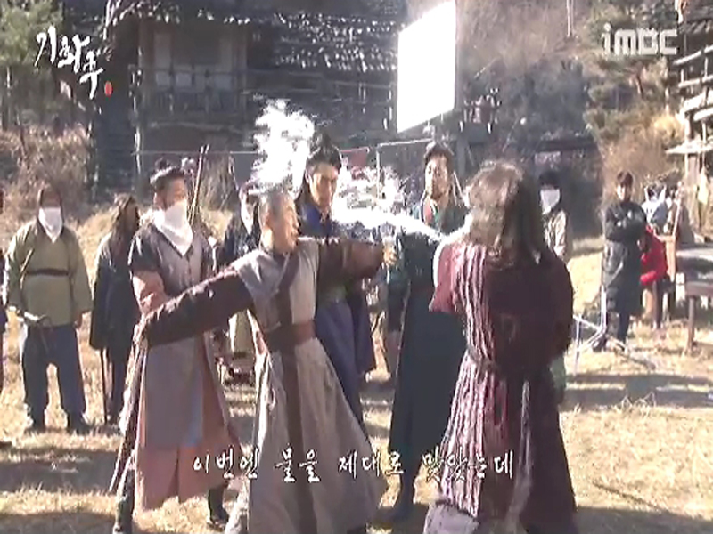 [생생현장] 한겨울의 물벼락!? 클립