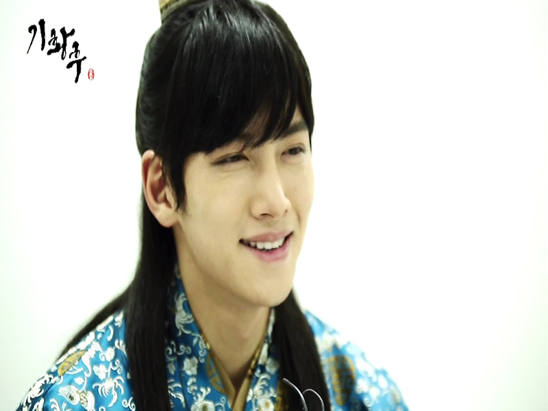 [인터뷰] 아픔을 간직한 황제, 타환 役 지창욱을 파헤치다!  클립