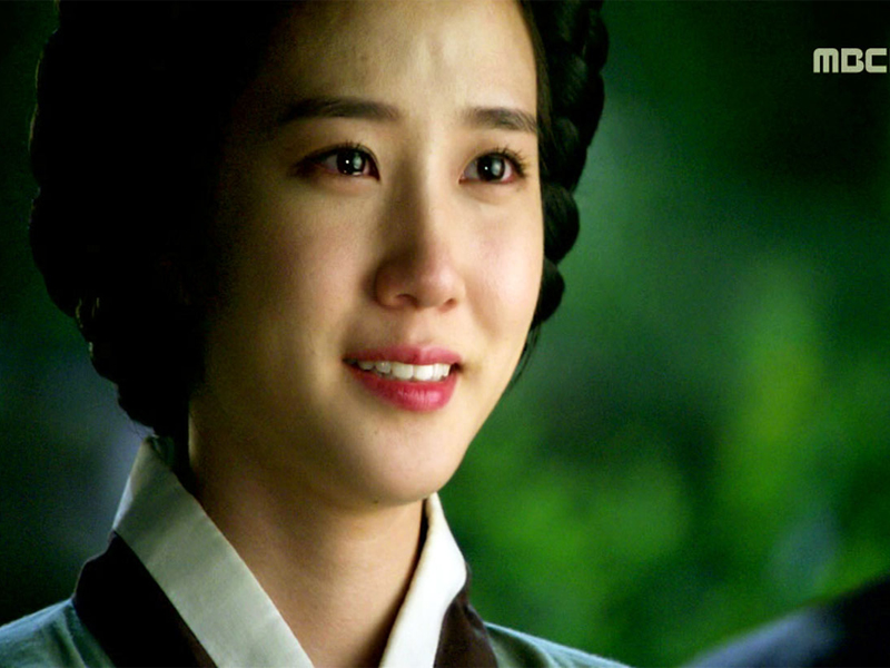 공빈마마께서 허참봉의 식솔들을 불렀다는 말이 아닙니까.. 클립 이미지