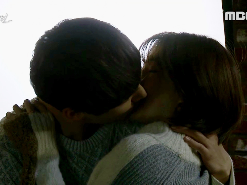 동치와 열무의 행복한 키스 <생생현장> 클립