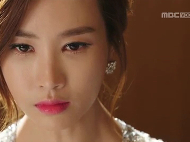 [관련TV영상][해피타임] 공식적으로 아버지의 죽음에 대해 의문을 제기하는 아모네 클립