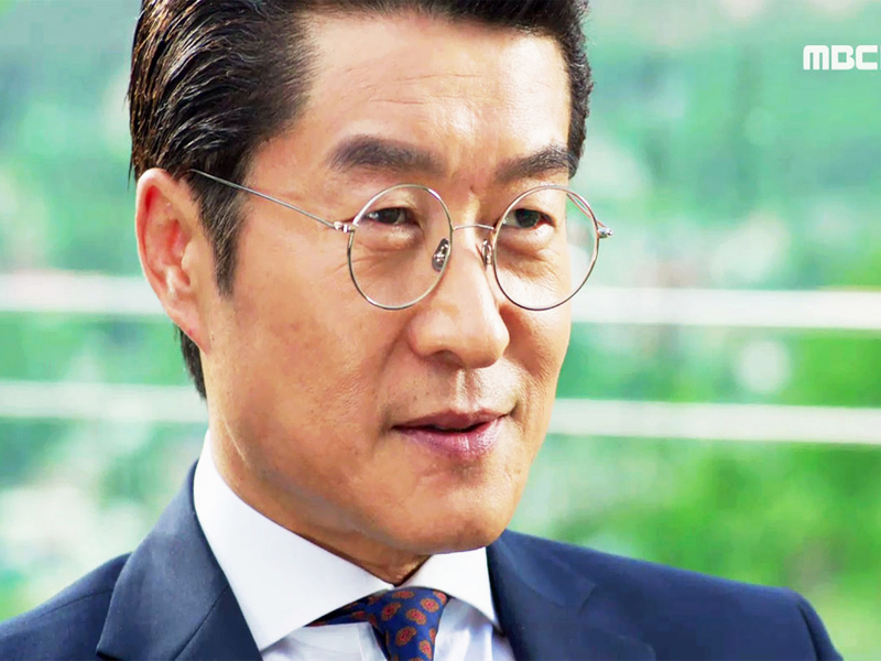 한 우리에 용과 호랑이를 넣을 순 없겠죠 클립 이미지