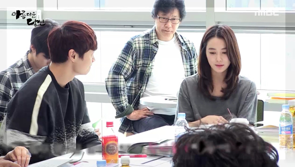 두근두근~ 대본리딩 현장 <생생현장>  클립