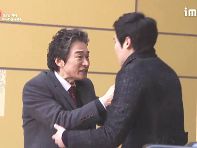 [생생현장] 나비처럼 날아올라 벌처럼 차돌 향해 분노의 주먹! 클립