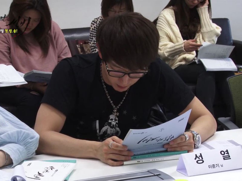 두근두근~ 첫 대본리딩 현장 <생생현장>  클립