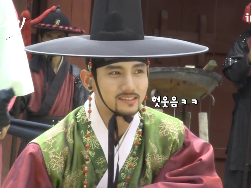 윤, 멘붕에 빠지다 <생생현장> 클립