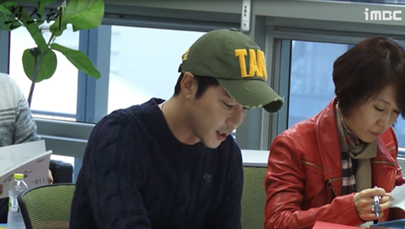 두근두근~ 대본리딩 현장! <생생현장>  클립