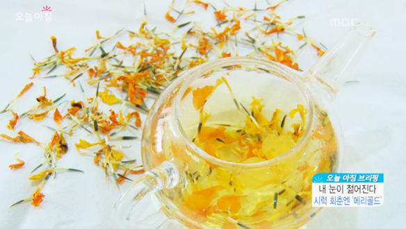 1. 내 눈이 젊어진다! 시력 회춘엔 메리골드<Br>2. 대세 미인 되는 비결? 퍼스널 컬러 진단법<Br>3. 갑자기 달라진 내 남편, 000 때문에?<Br>4. 봄 불청객 춘곤증, 식초로 깨어나라!