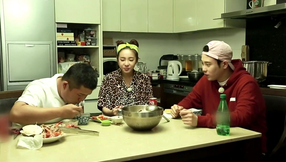 [미공개] 피오의 고독한 해신탕 만들기! 클립