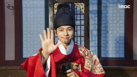 천민 이선 役 엘 님 첫인사 <생생현장> 클립