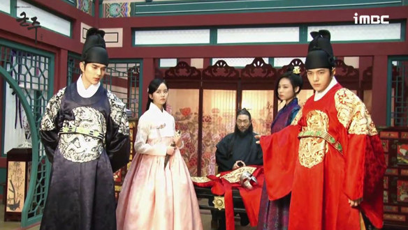 군주를 이끌어 갈 배우들의 포스터 촬영 현장! <생생현장> 클립