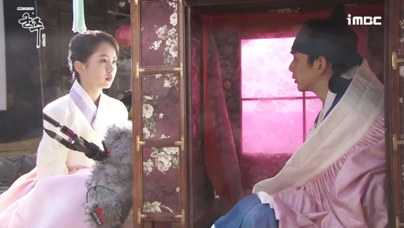 내가 잘생겼느냐? (feat.세자언니) <생생현장> 클립