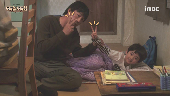 잠들기 전 레슬링 한판! <생생현장> 클립