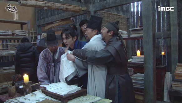 세자가 죽었다고? 그럼 넌 누구냐??? <생생현장> 클립