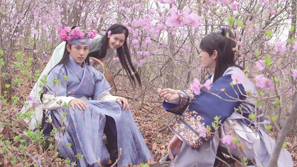 너가 꽃인지 꽃이 너인지 <생생현장> 클립