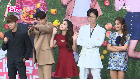 [제작발표회] 비주얼 뿜뿜, 케미 뿜뿜 포토타임 <생생현장> 클립