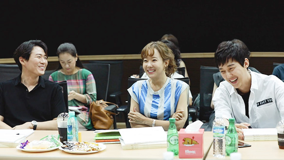 웃음만발 대본리딩 현장 <생생현장> 클립