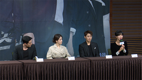 [제작발표회] 배우들이 밝히는 무더위 속 촬영 에피소드? <생생현장> 클립