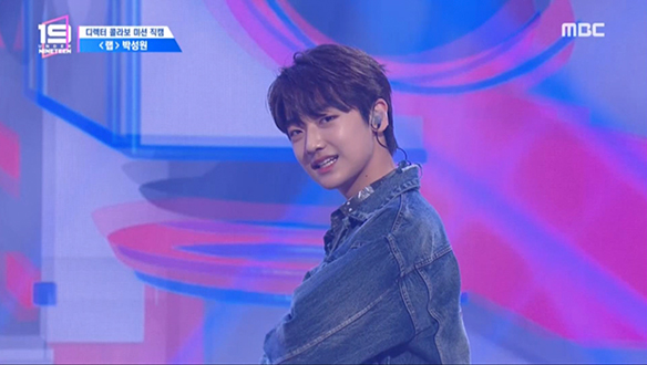 [디렉터 콜라보 미션 직캠] 랩 박성원 ♬불타는 금요일 (Friday Night) 클립