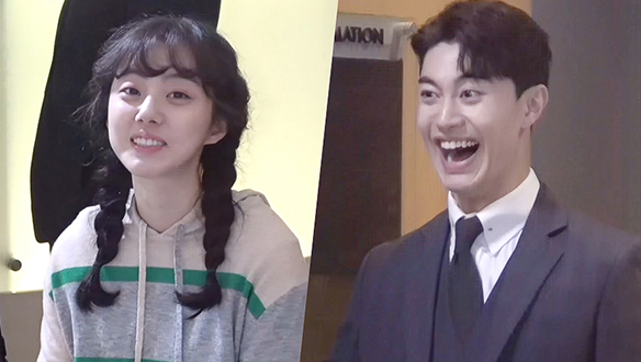 박하와 해준이는 오늘도 으르렁, 그래도 짱친해요 <생생현장> 클립