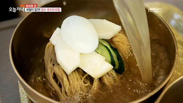 1. 79세 동갑내기! 두 할매의 우정 <br>2. 세월이 밑천! 장수 국수의 비밀  <br>3. 아낌없이 쌓았다! 연 매출 7억 해물탕
