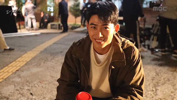 재간둥이 태평이 촬영을 즐기는 법! <더 게임> 첫 촬영 현장 공개! 클립