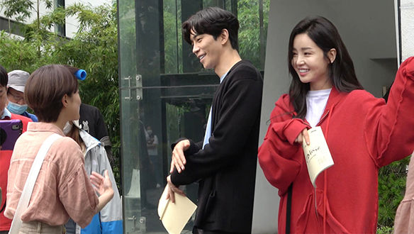 MC쓰리잡 데뷔, 웃음을 멈추기 힘든 카이로스 현장 <생생현장> 클립