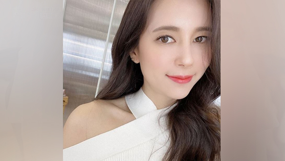 방송인 '에바 포피엘' 클립