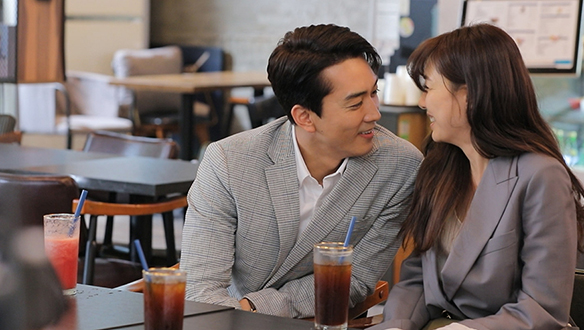 비주얼 열일하는 해경 도희의 촬영 현장 <생생현장> 클립