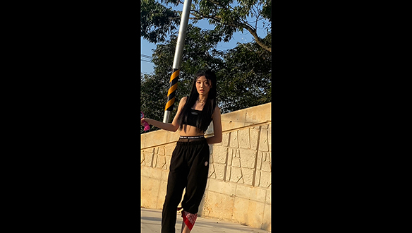 <숏폼영상> 가벼운 스텝🌸 2학년 주효린 클립