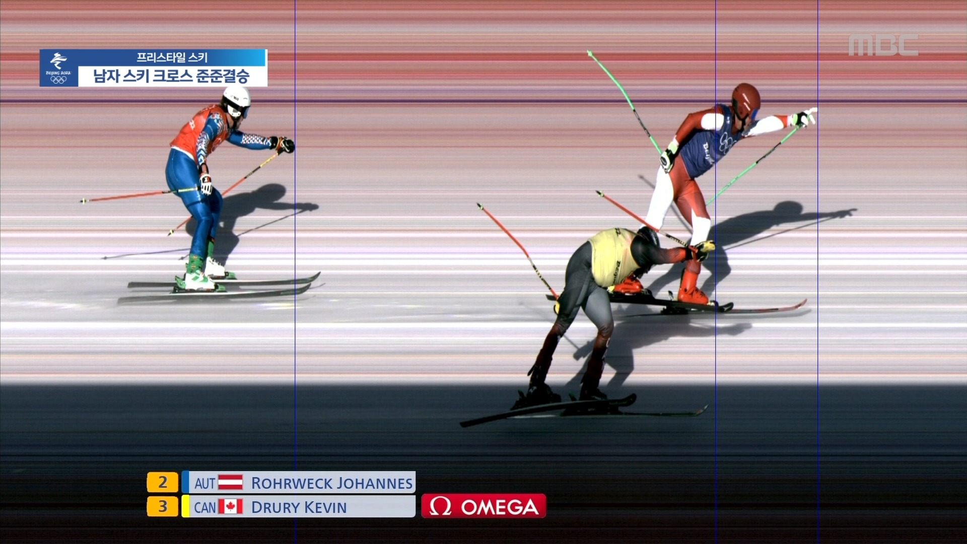 프리스타일 스키 | 남자 스키 크로스 준준결승 '내 팔이 먼저!' 오스트리아의 로르베크 준결승 진출! 이미지