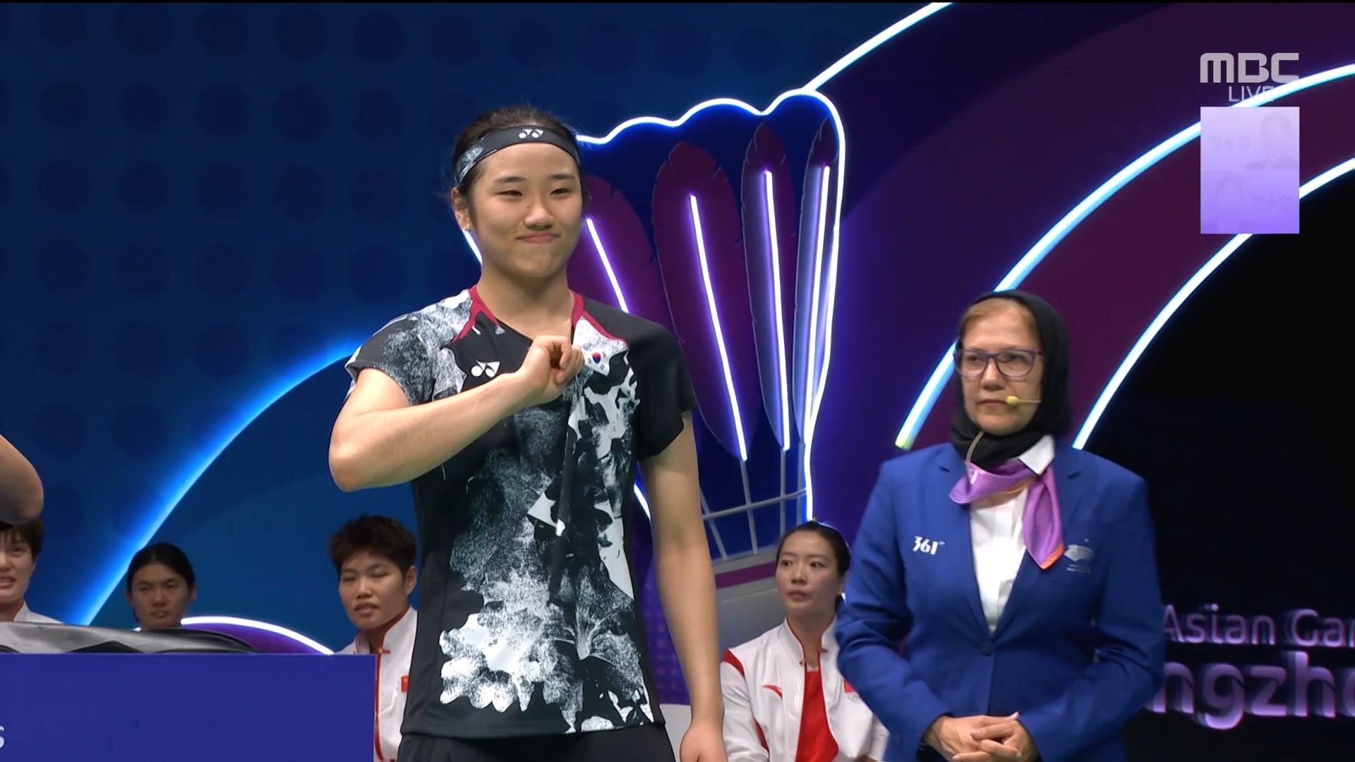 배드민턴 | 여자 단체 결승…'세계 랭킹 1위' 안세영, 1경기 2세트 승리! '21-13' 이미지