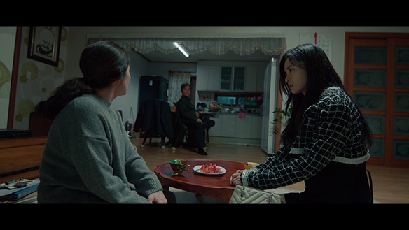 아직 안 끝났어. 긴장 풀지 마.