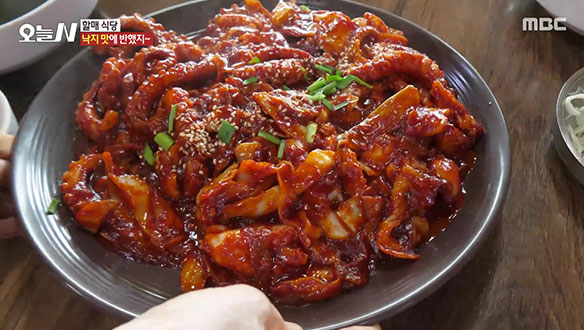 1. 채소 가게 사장님이 된 강호동? <br>2. 화(火)끈한 맛! 30초 낙지볶음<br>3. 농사도 사랑도 무한 도전 <br>4. 여름이 닭!