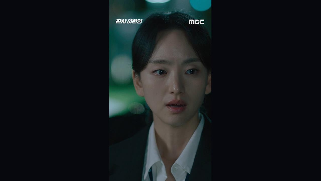 [쇼츠] 요즘 검사님들은 자해공갈도 하시나 봐 클립