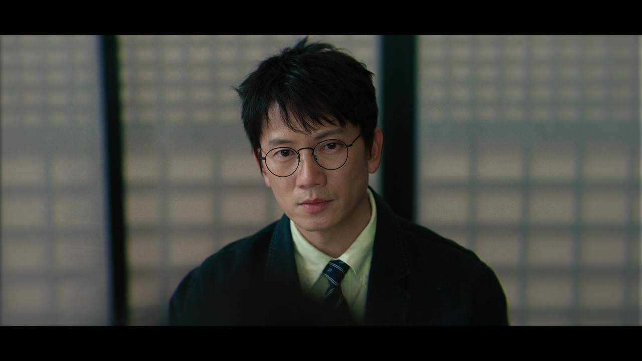 강신진이 그때의 일을 알고 있다.