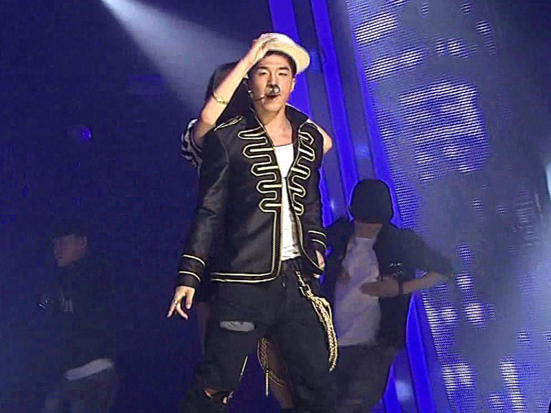 TAE YANG『나만 바라봐』 클립 이미지