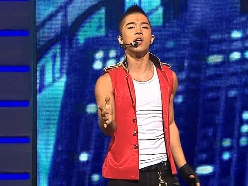 TAE YANG『나만 바라봐』 클립 이미지