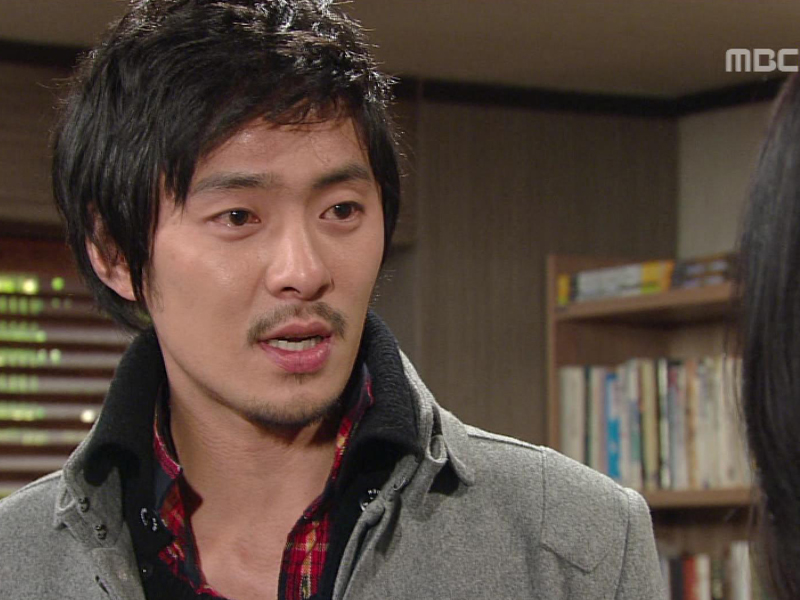 은영에게 이별 통보를 받고 당황스러워 하는 민재 클립 이미지