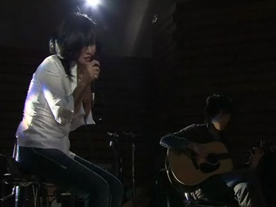 총 맞은 것처럼