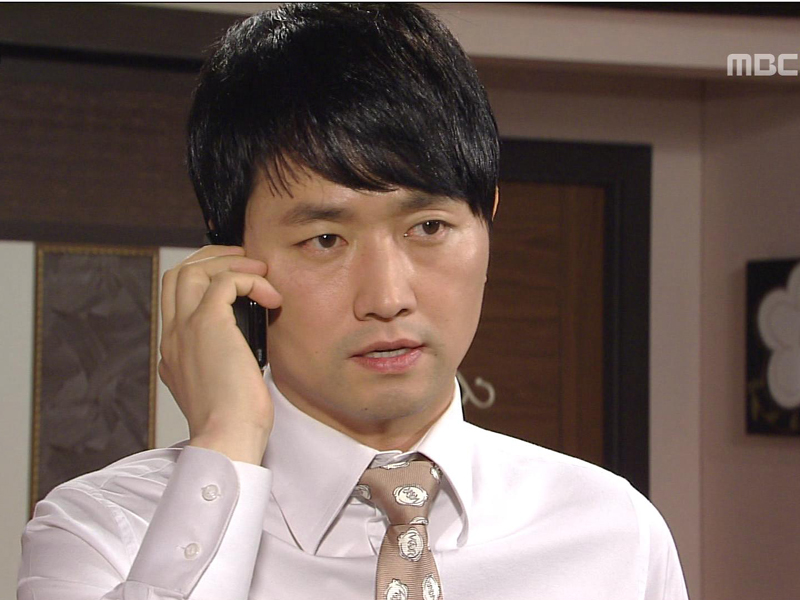 따로 동훈과 통화하는 정우와 나경 클립 이미지