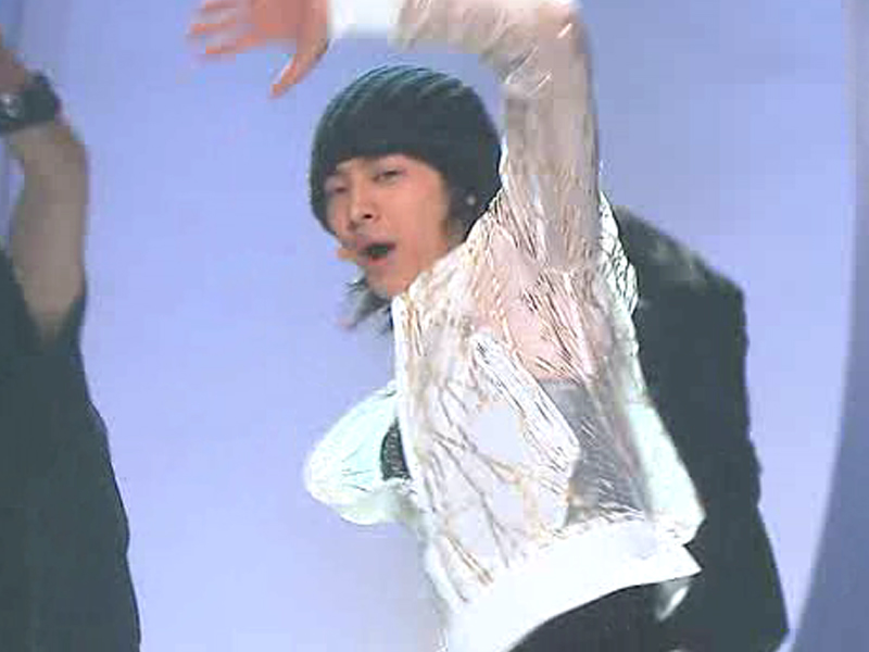 AJ『Dancing Shoes』 클립 이미지