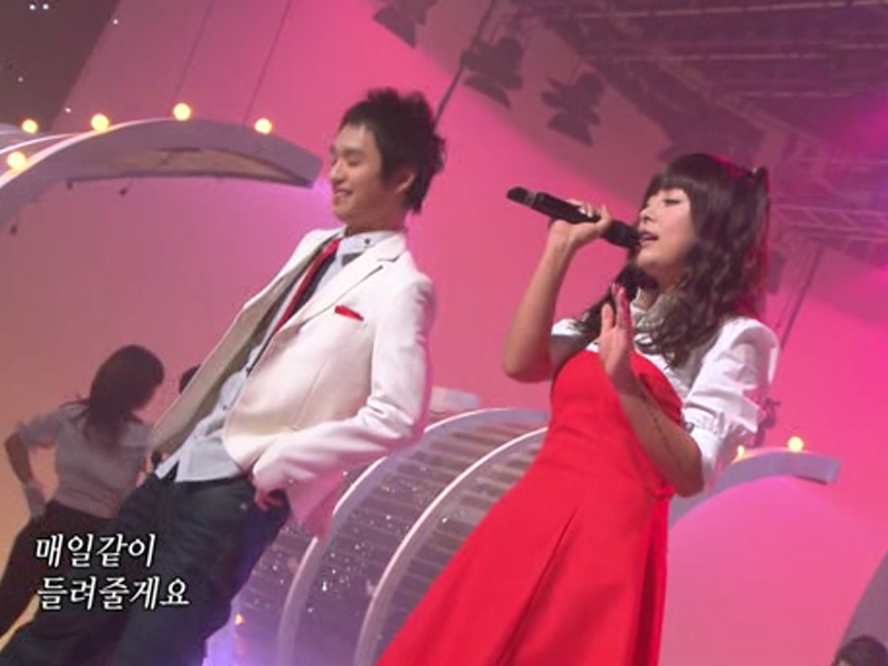 화요비 (feat.Supreme Team)『우리 사랑해요』 클립 이미지