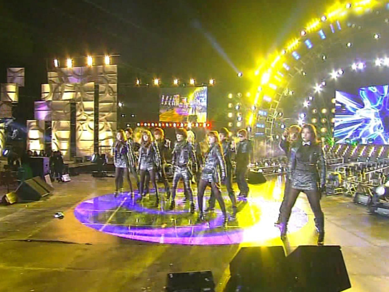 Hot issue, Mystery, Muzik - 4minute, Beast 클립 이미지