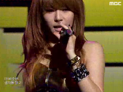 현아(feat.BEAST 용준형)『Change』 클립 이미지